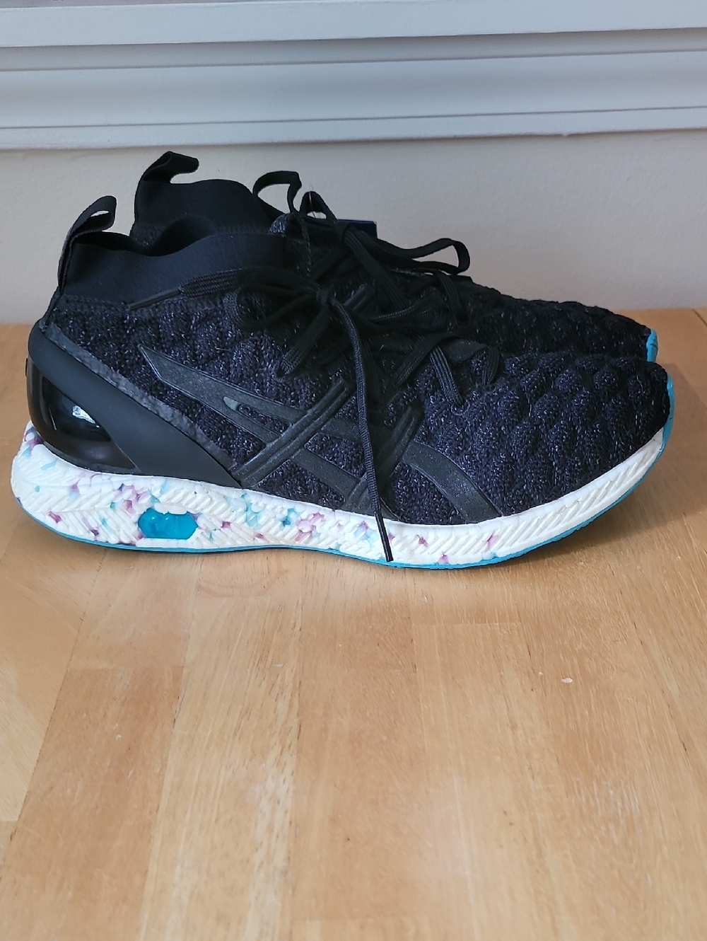 Asics HyperGel-Kan Black Aquarium Size 9.5